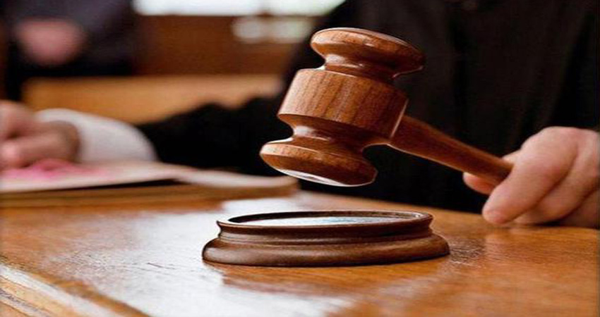बच़्ची से दुष्कर्म मामले में पुलिस कर्मियों के खिलाफ मामला दर्ज करने के आदेश बच़्ची से दुष्कर्म मामले में पुलिस कर्मियों के खिलाफ मामला दर्ज करने के आदेश